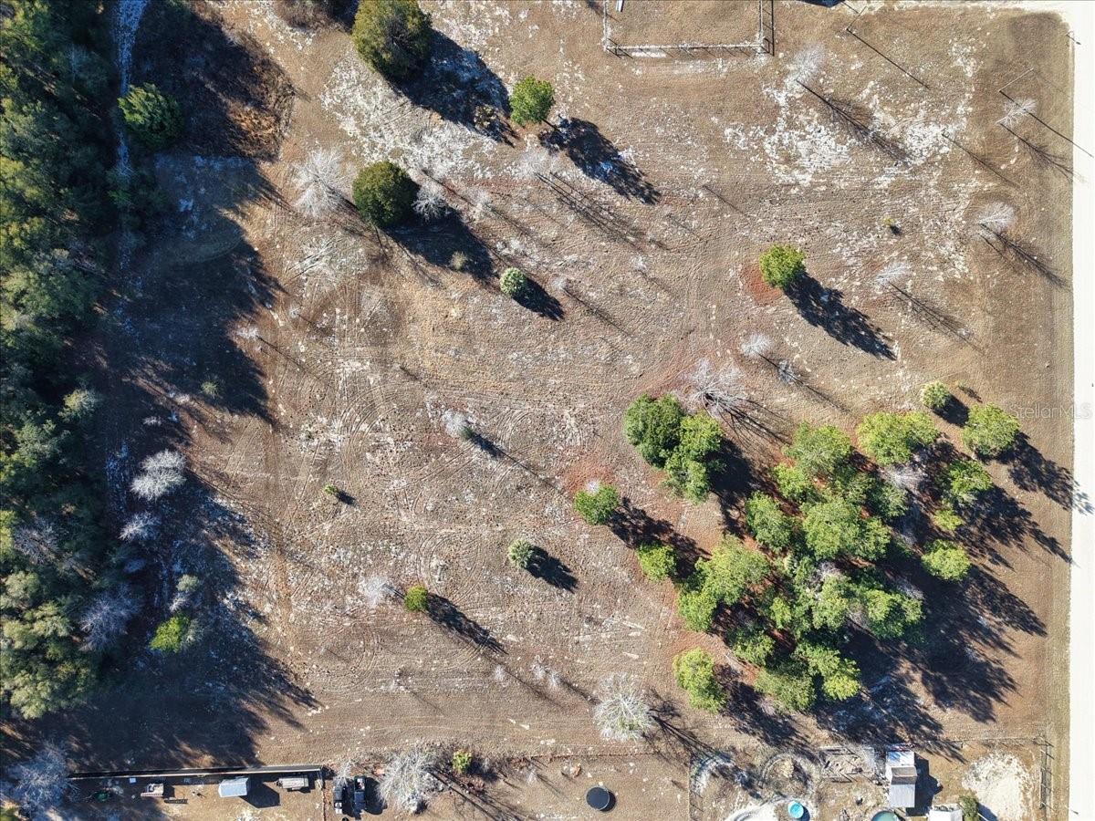 Image 7 of 13 For  76th Avenue 