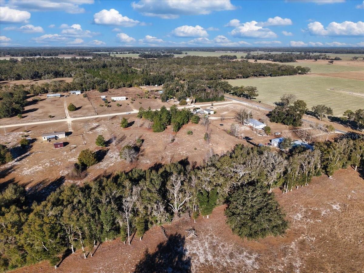 Image 9 of 13 For  76th Avenue 