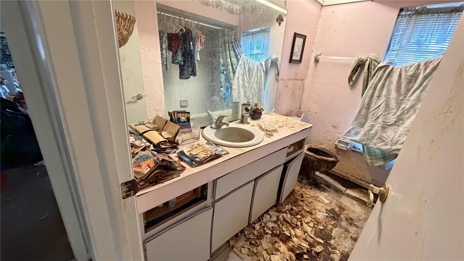 Image 15 of 51 For 2462 Stephanie Drive