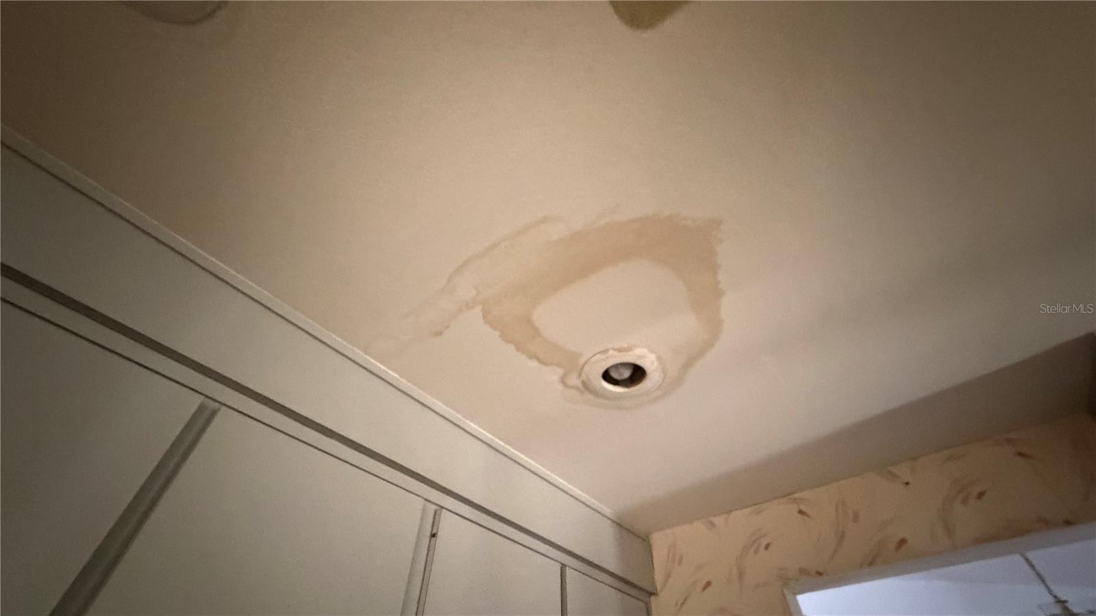 Image 30 of 51 For 2462 Stephanie Drive