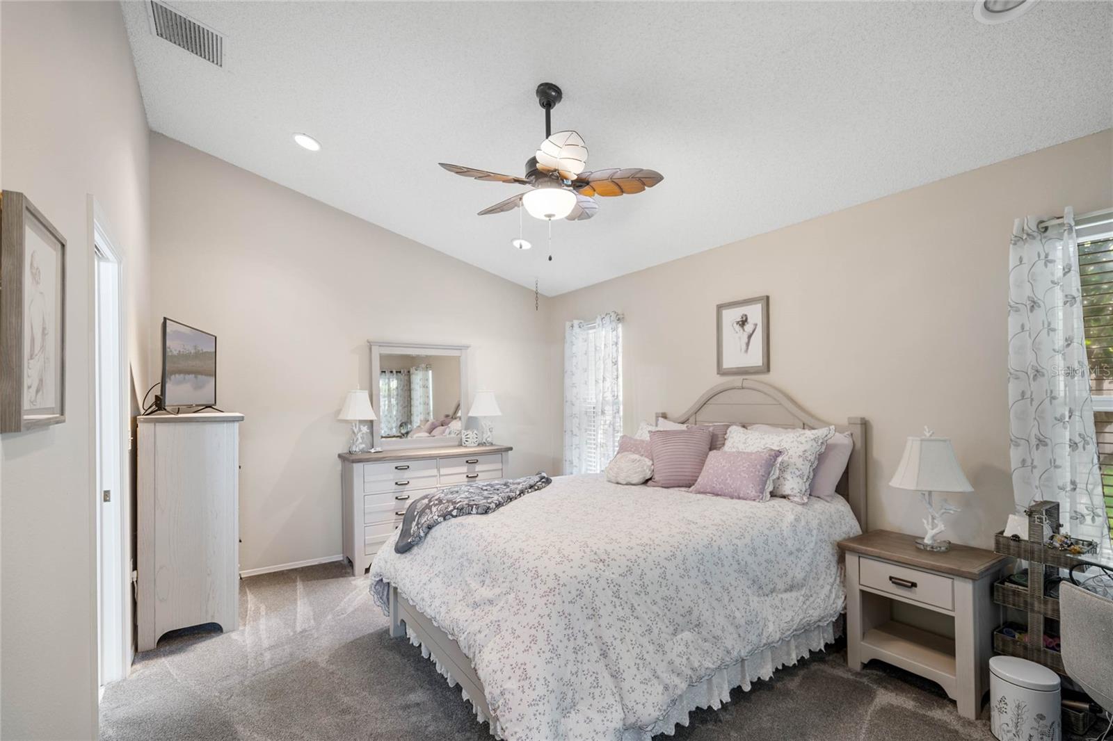 Image 18 of 52 For 7815 Geneva Lane