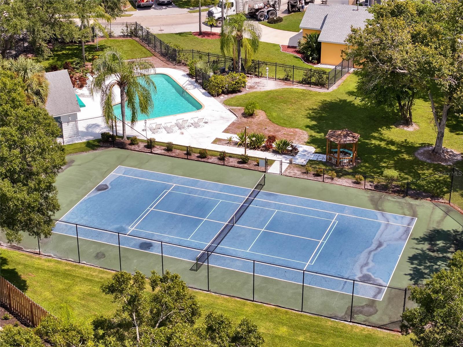 Image 41 of 52 For 7815 Geneva Lane