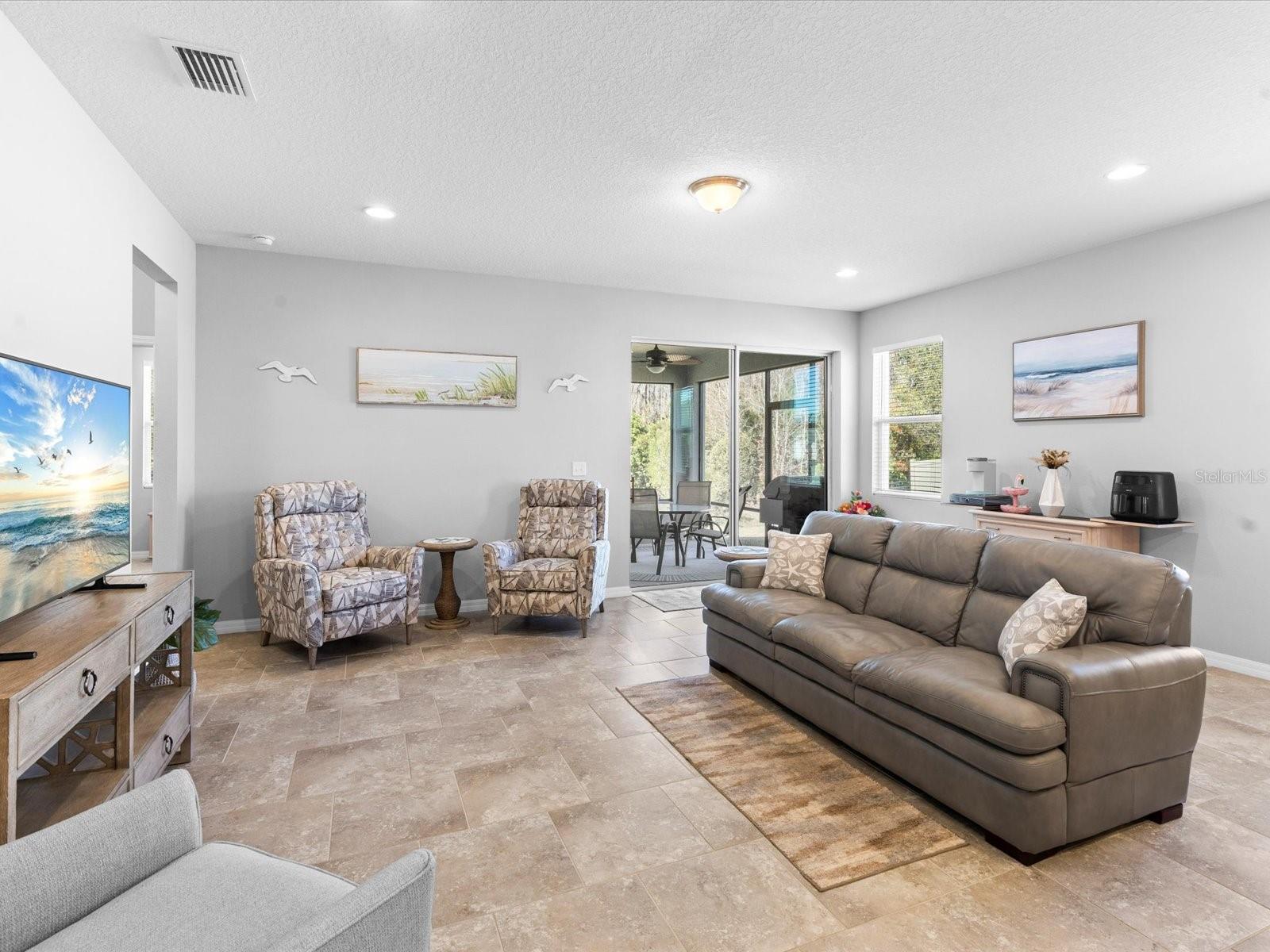 Image 17 of 82 For 2873 Storybrook Preserve Drive