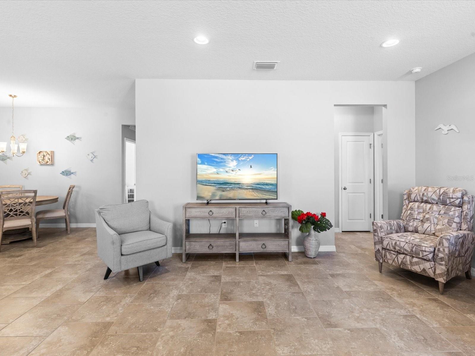 Image 18 of 82 For 2873 Storybrook Preserve Drive