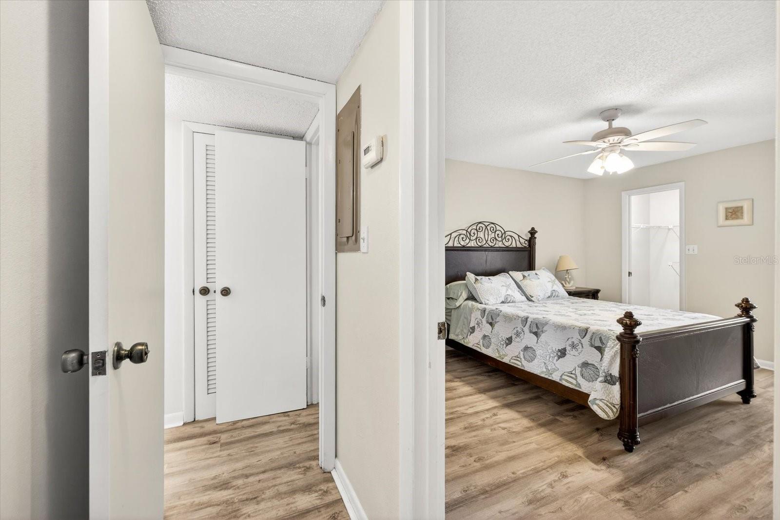 Image 15 of 32 For 4533 Marine Parkway 203