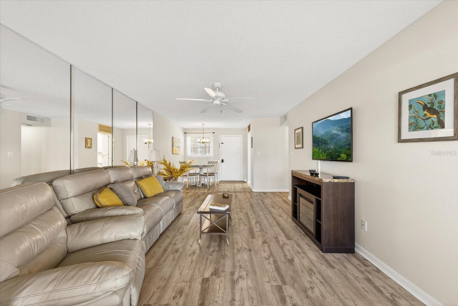 Image 23 of 32 For 4533 Marine Parkway 203