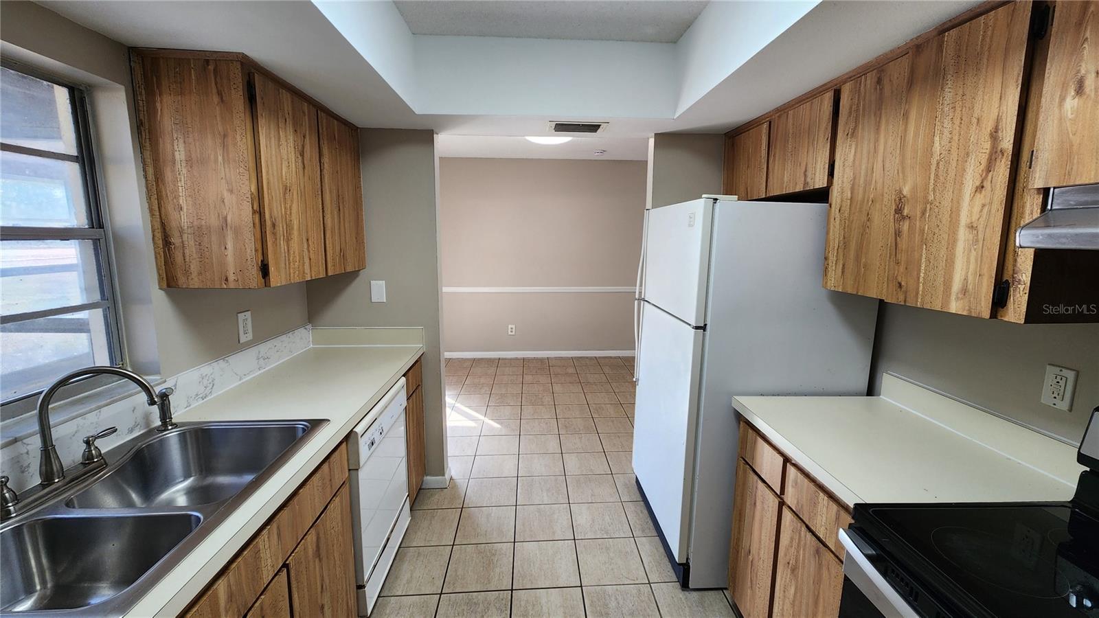 Image 10 of 32 For 14921 Old Pointe Road