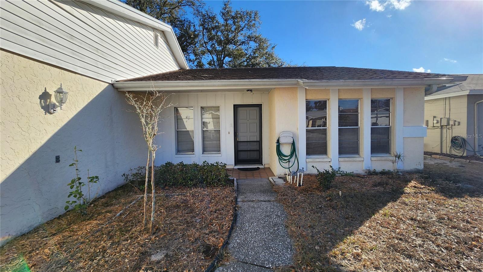 Image 3 of 32 For 14921 Old Pointe Road