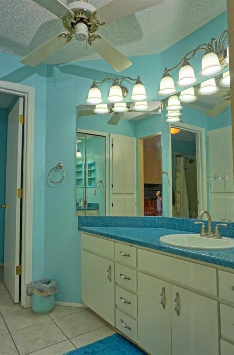 Image 19 of 40 For 2051 Vista Del Sol Circle 202