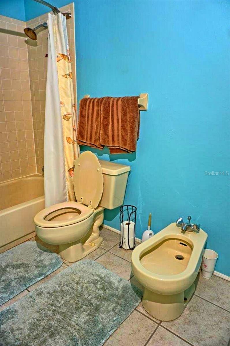 Image 20 of 40 For 2051 Vista Del Sol Circle 202