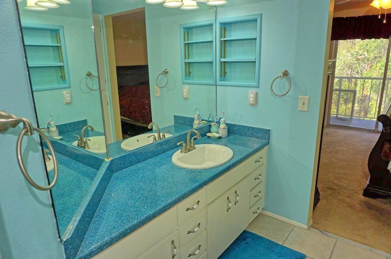 Image 21 of 40 For 2051 Vista Del Sol Circle 202