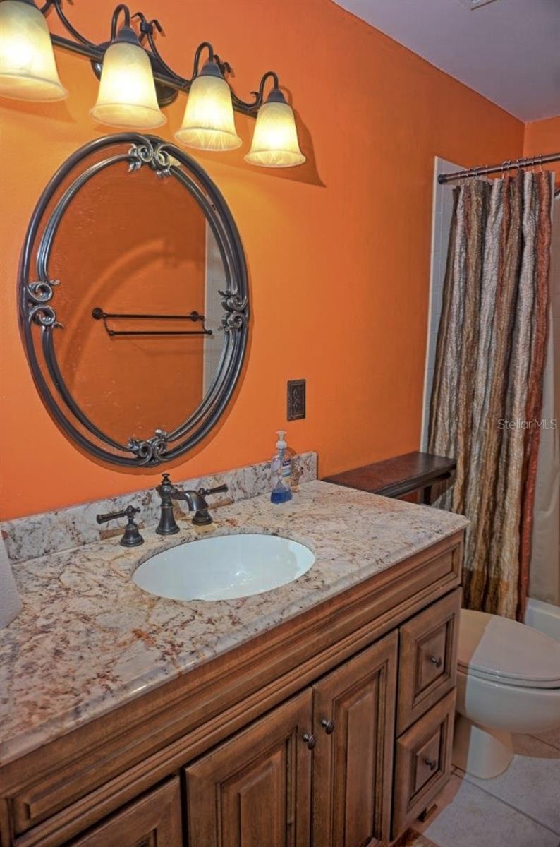 Image 28 of 40 For 2051 Vista Del Sol Circle 202