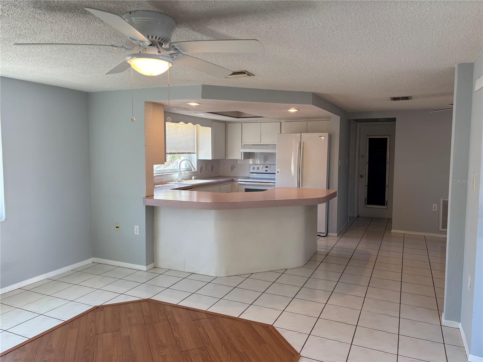 Image 7 of 19 For 9524 Towanda Lane