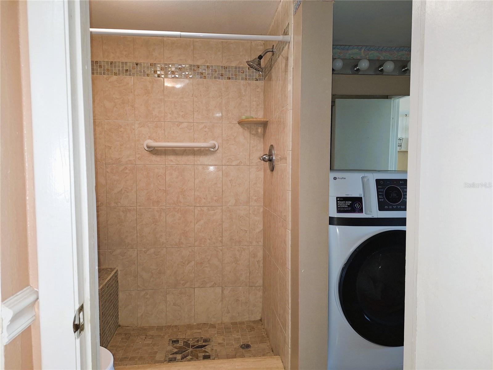 Image 12 of 27 For 6009 Sea Ranch Drive 310