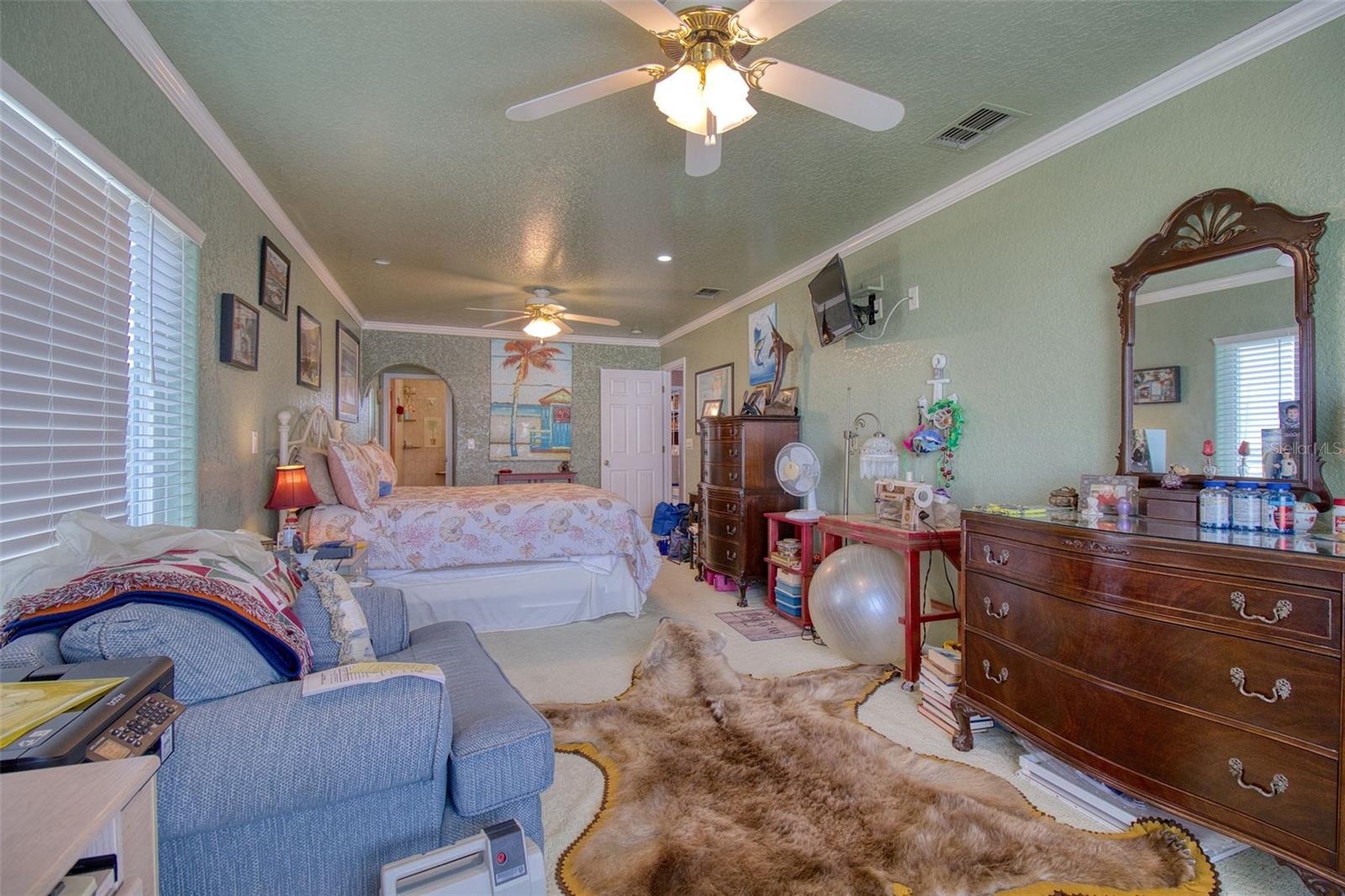 Image 15 of 41 For 6531 Louise Court