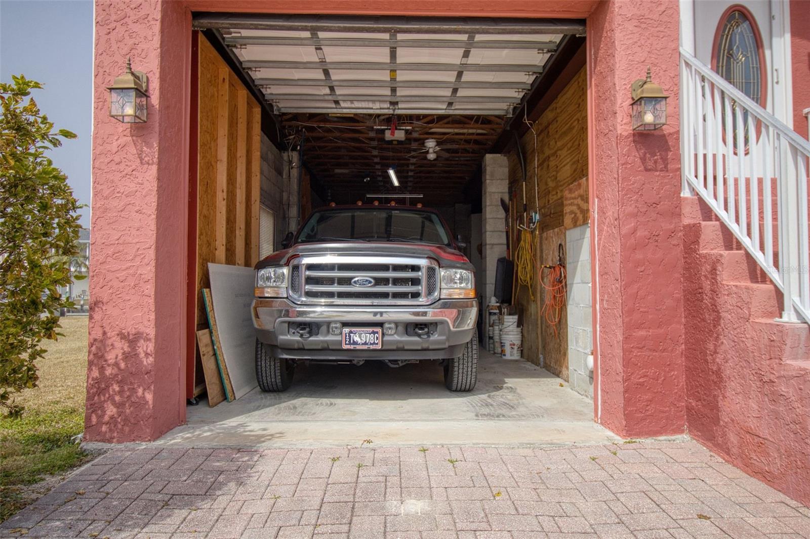 Image 30 of 41 For 6531 Louise Court