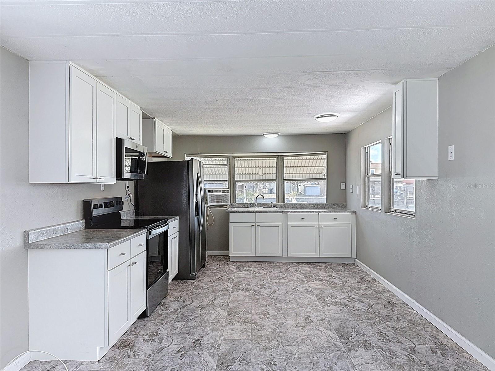 Image 15 of 80 For 13032 Cabin Court