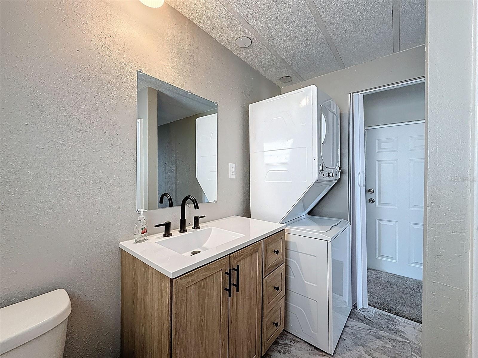 Image 29 of 80 For 13032 Cabin Court