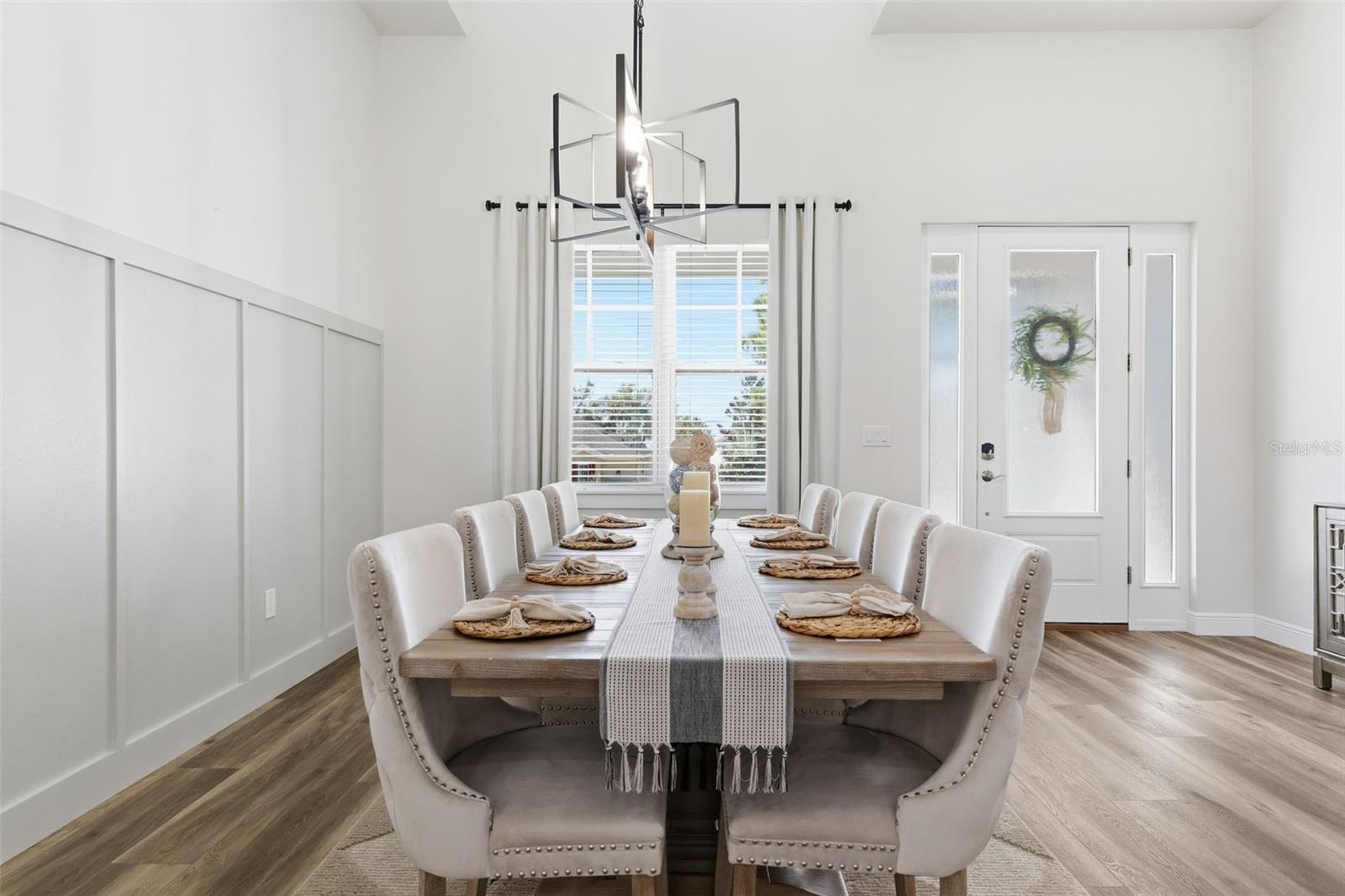 Image 6 of 85 For 4586 Hickory Oak Drive