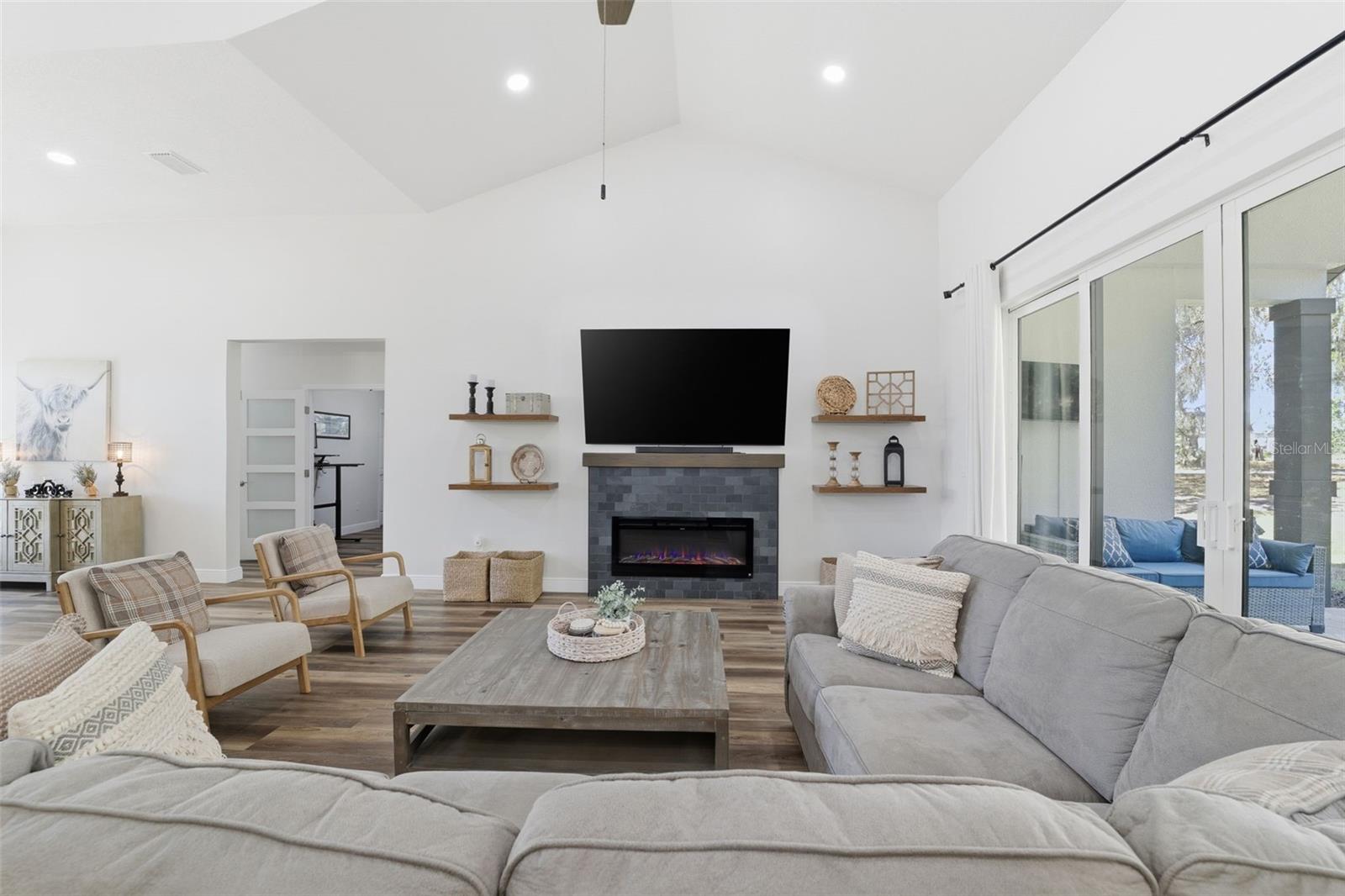 Image 86 of 90 For 4586 Hickory Oak Drive