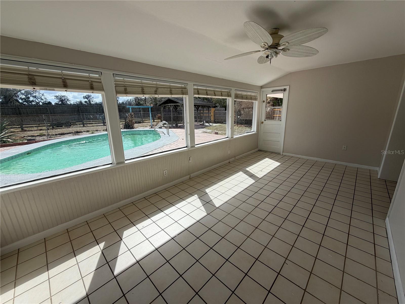 Listing photo id 14 for 7450 Alafia Ridge Loop