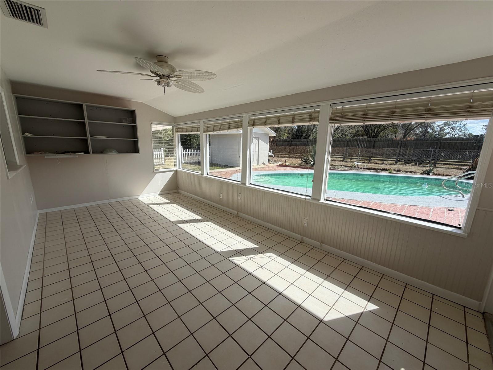 Listing photo id 15 for 7450 Alafia Ridge Loop