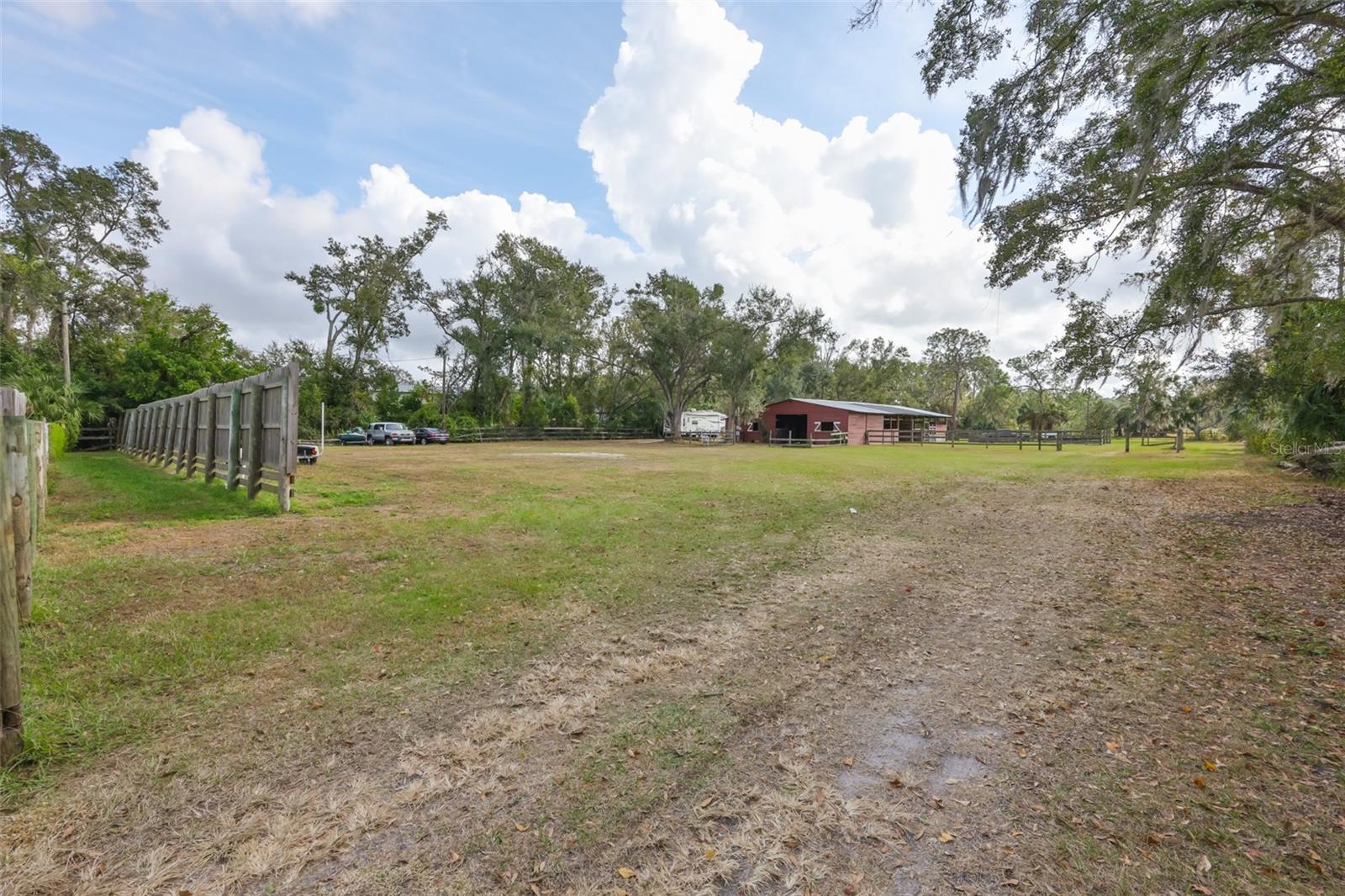 Listing photo id 28 for 7450 Alafia Ridge Loop