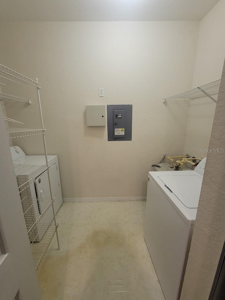 Image 14 of 22 For 5709 Legacy Crescent Place 103