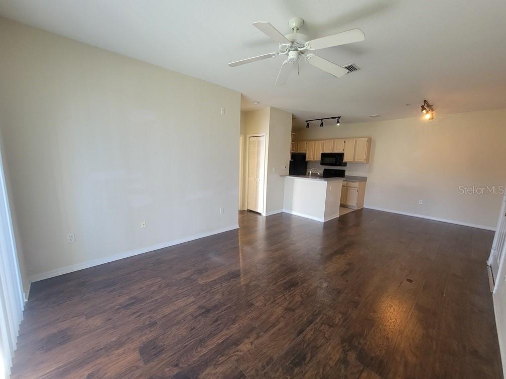 Image 7 of 22 For 5709 Legacy Crescent Place 103