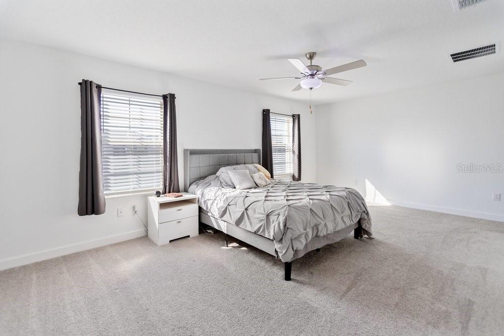 Listing photo id 17 for 8241 Corner Pine Way