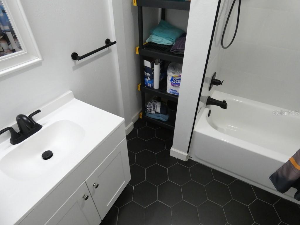 Image 19 of 36 For 1312 57th Avenue N