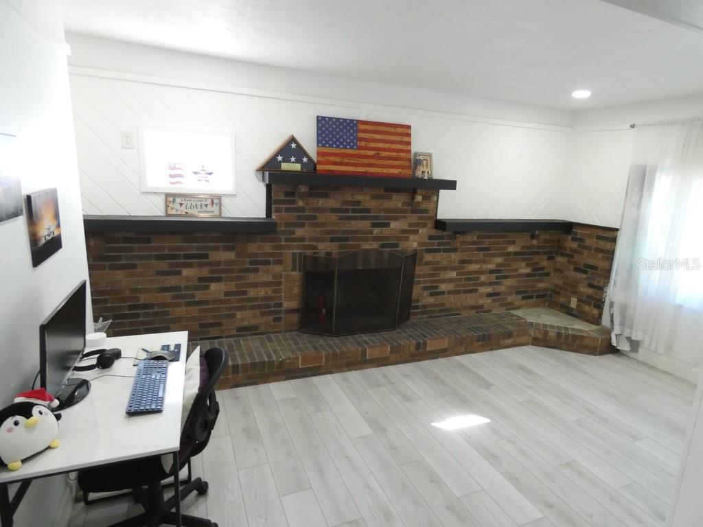 Image 24 of 36 For 1312 57th Avenue N