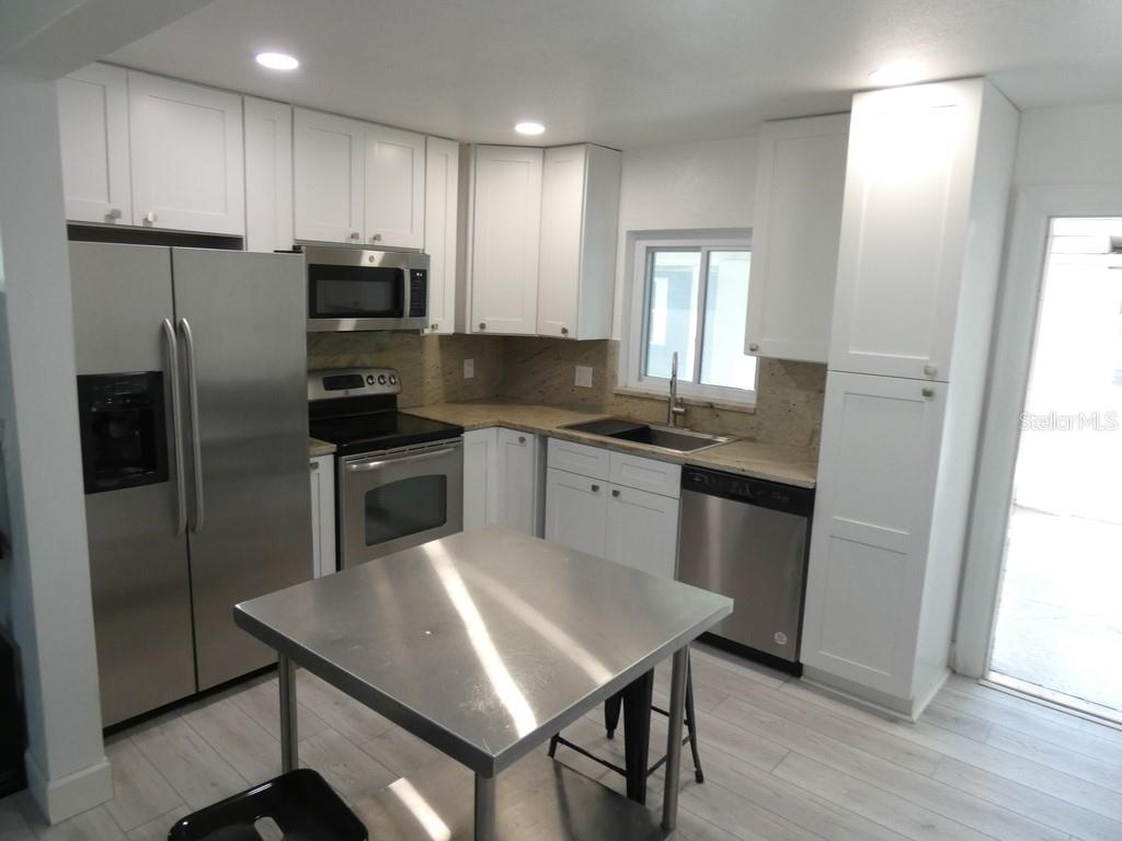 Image 7 of 36 For 1312 57th Avenue N