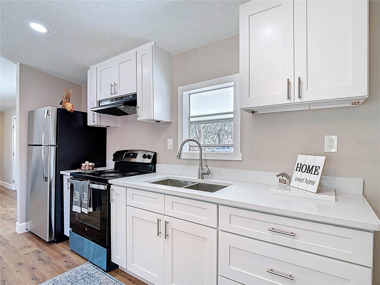 Image 14 of 47 For 11955 Bemont Avenue