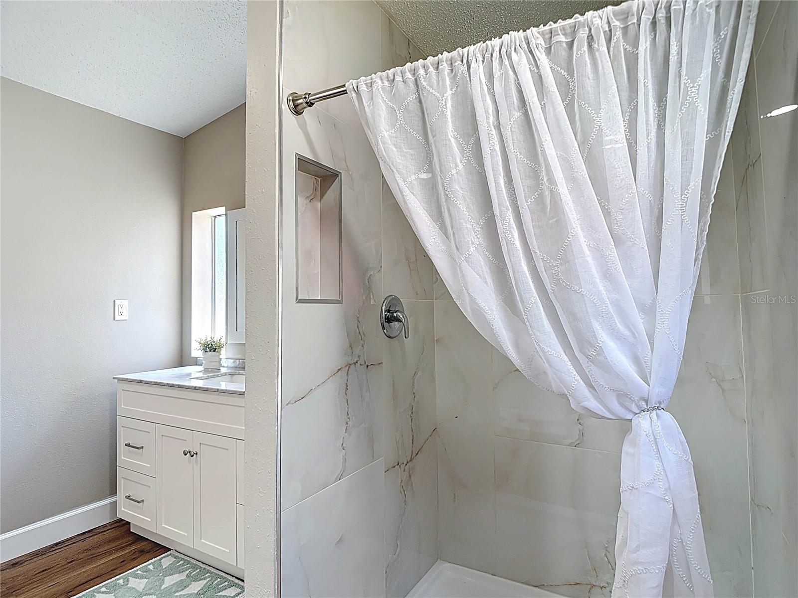 Image 30 of 47 For 11955 Bemont Avenue