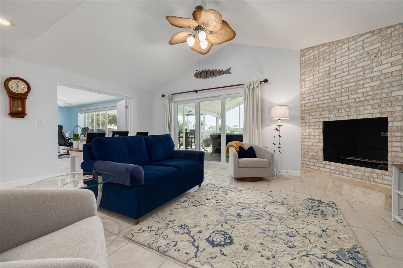 Image 16 of 43 For 3608 Floramar Terrace