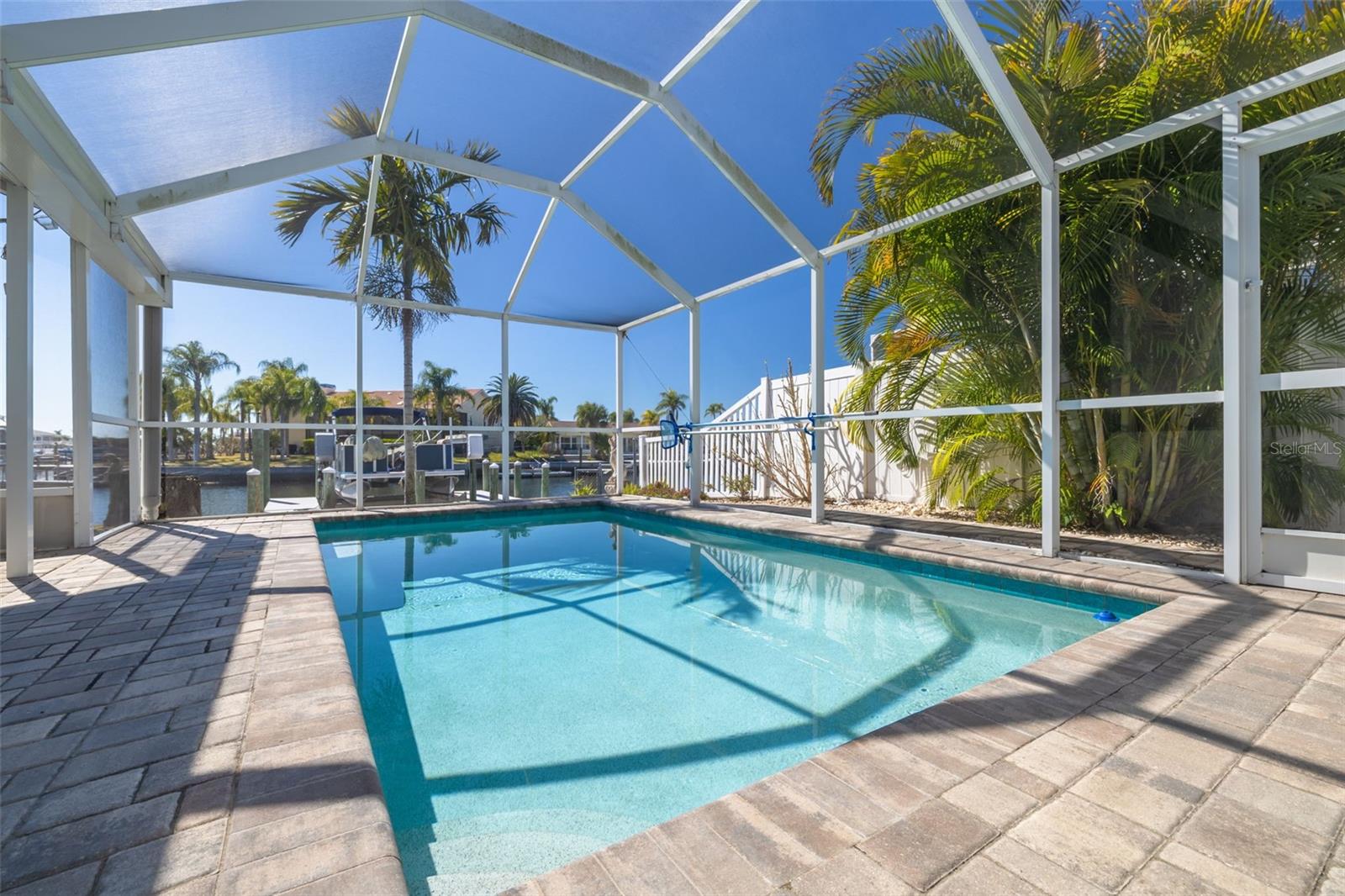 Image 19 of 43 For 3608 Floramar Terrace