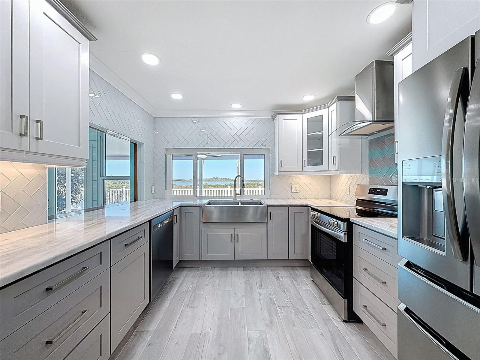 Image 14 of 83 For 6637 Driftwood Drive