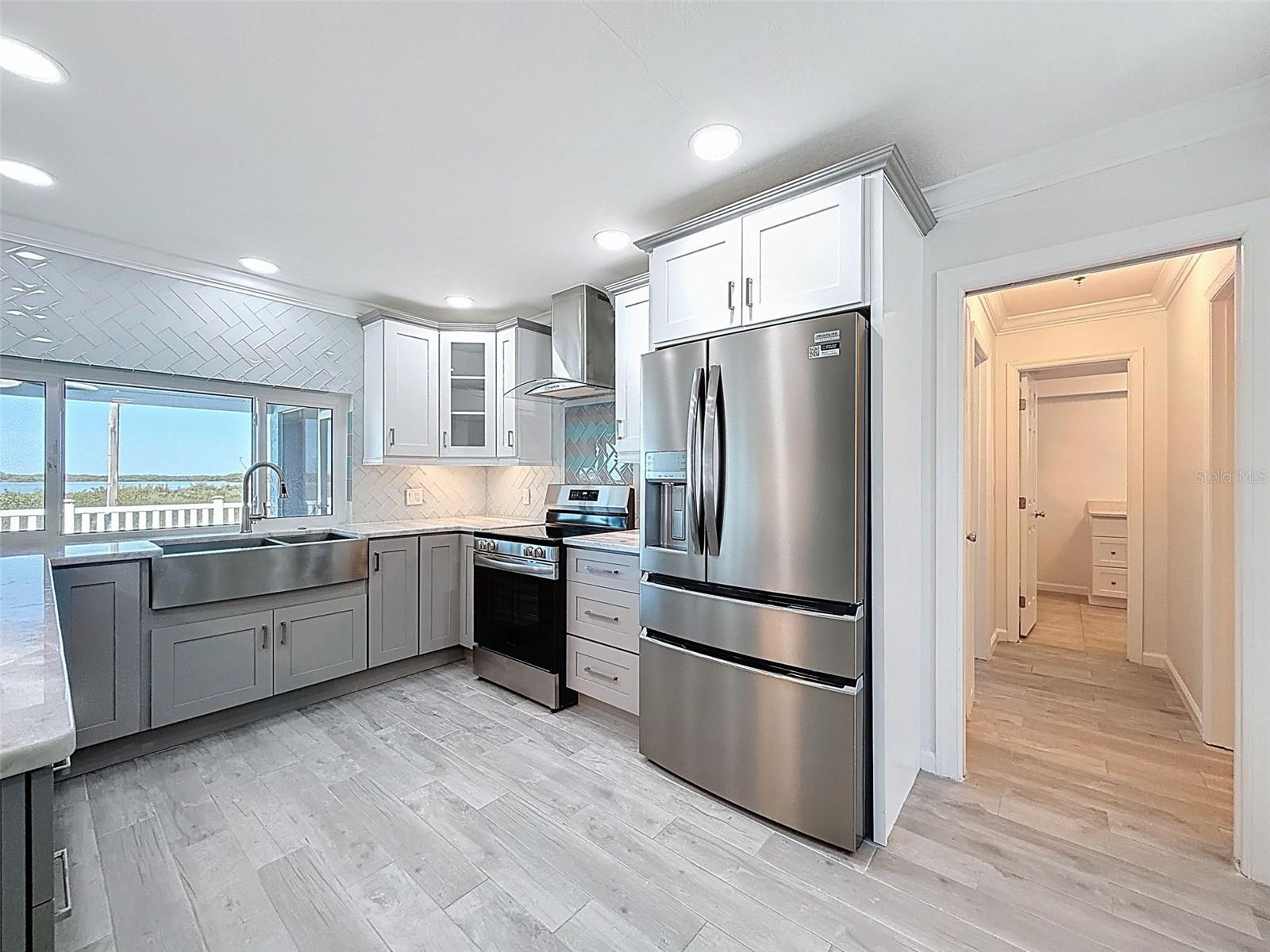 Image 15 of 83 For 6637 Driftwood Drive