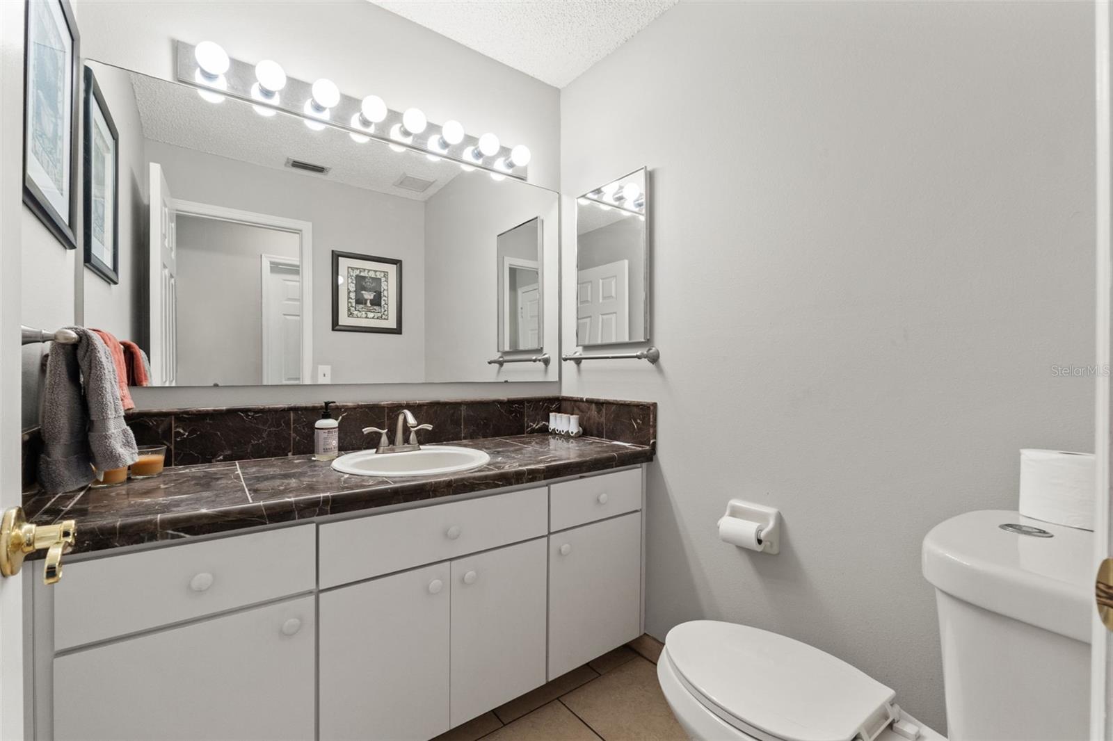 Image 23 of 57 For 4434 Northampton Drive