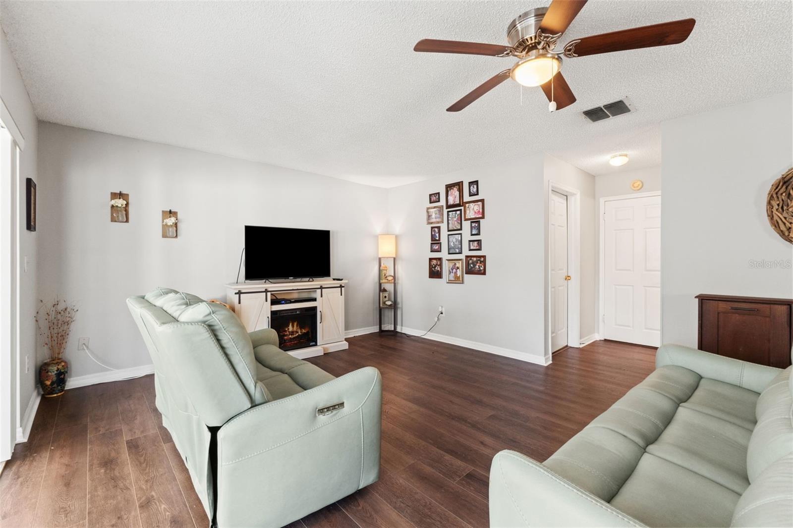 Image 26 of 57 For 4434 Northampton Drive