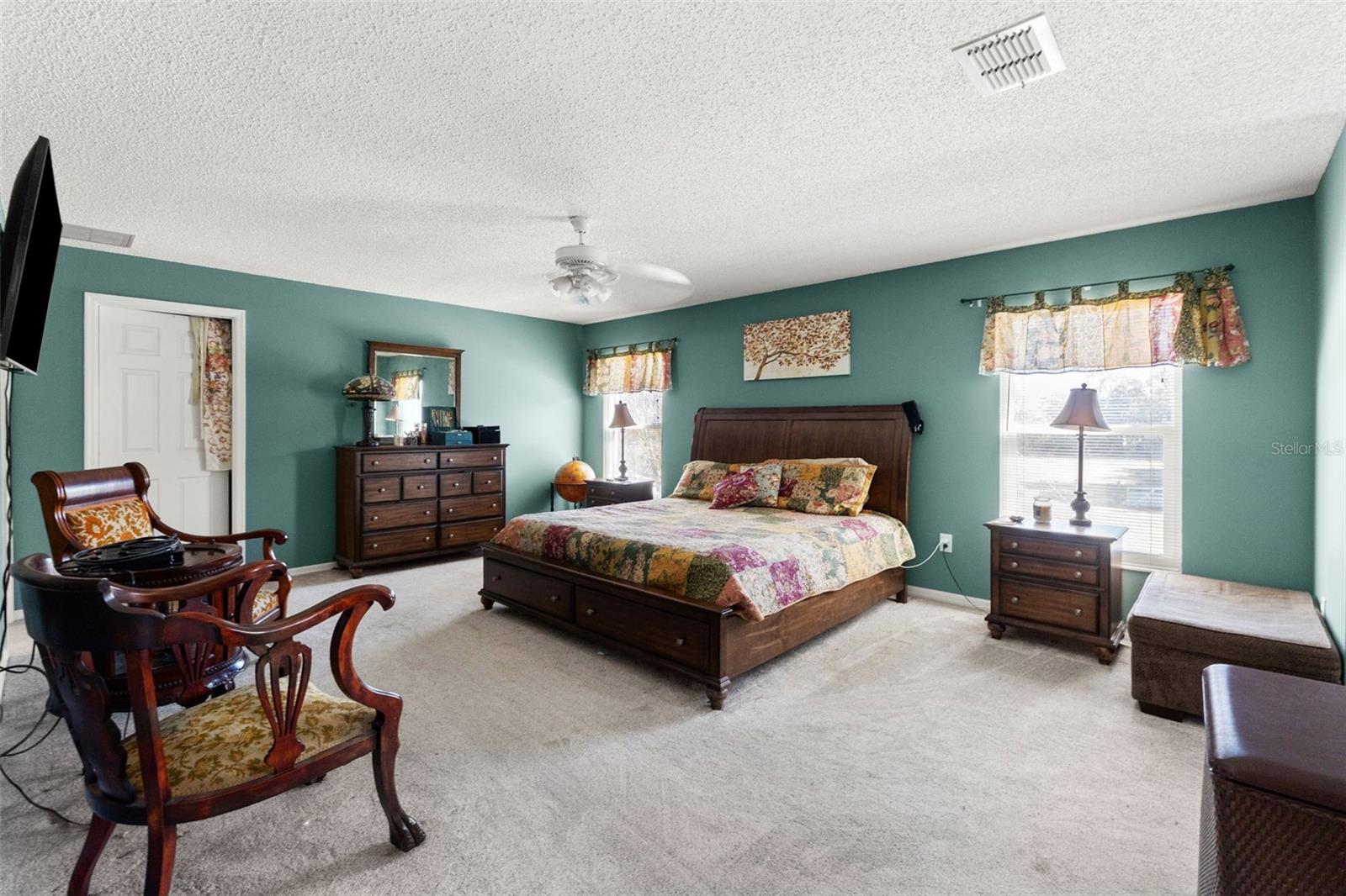 Image 38 of 57 For 4434 Northampton Drive