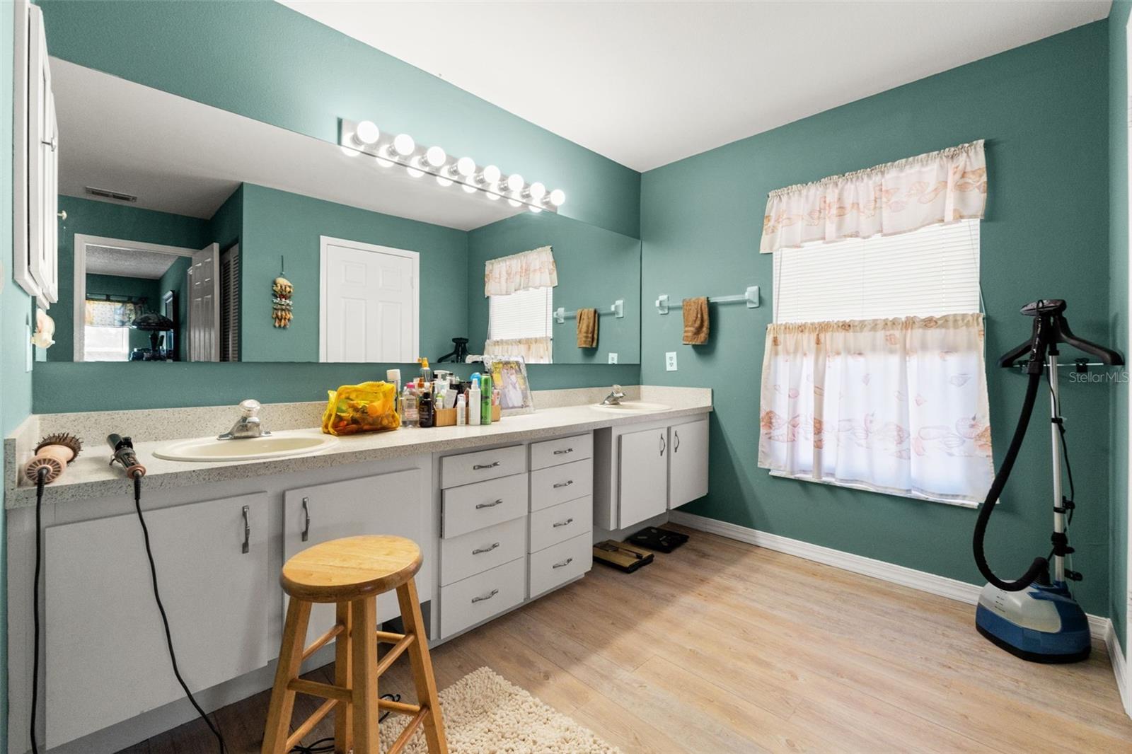 Image 42 of 57 For 4434 Northampton Drive