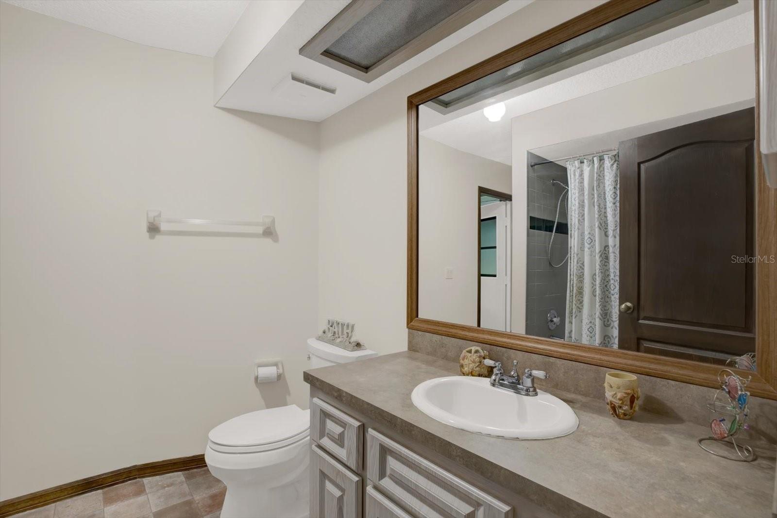 Image 30 of 54 For 642 Erin Way