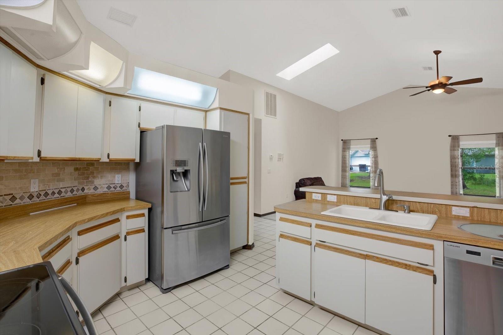 Image 52 of 54 For 642 Erin Way