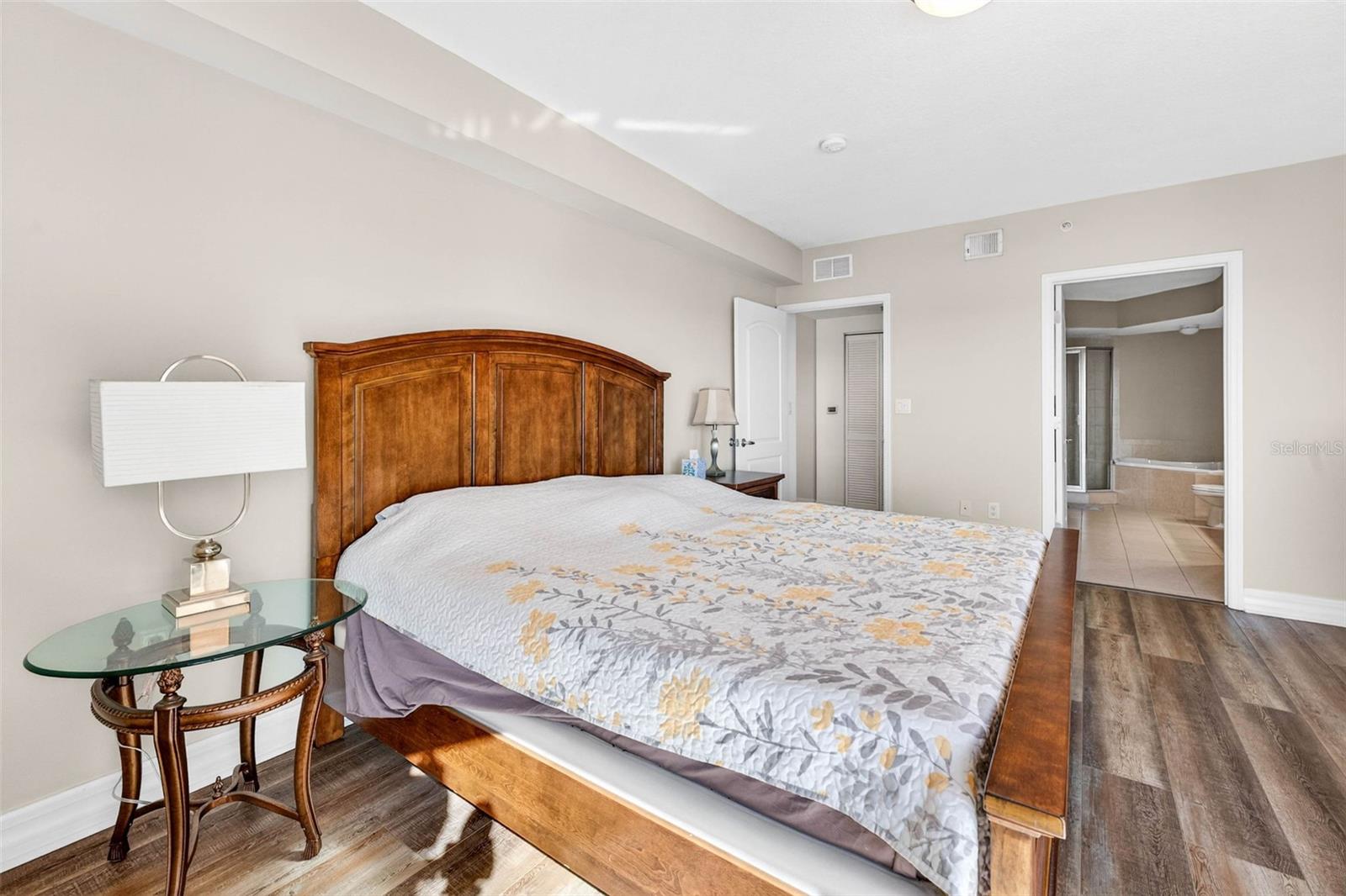 Image 28 of 51 For 4516 Seagull Drive 714