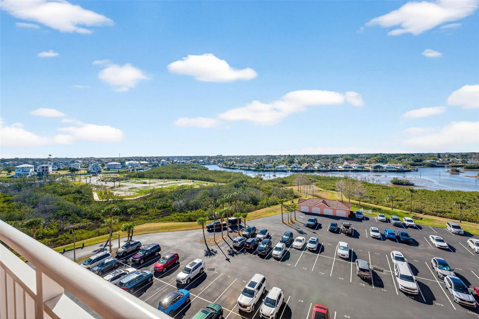 Image 36 of 51 For 4516 Seagull Drive 714