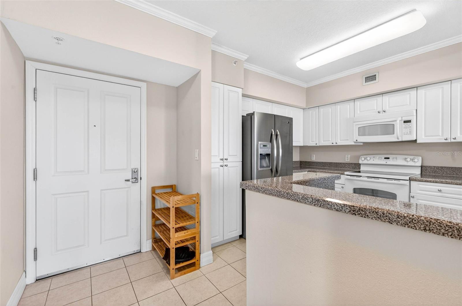 Image 6 of 51 For 4516 Seagull Drive 714