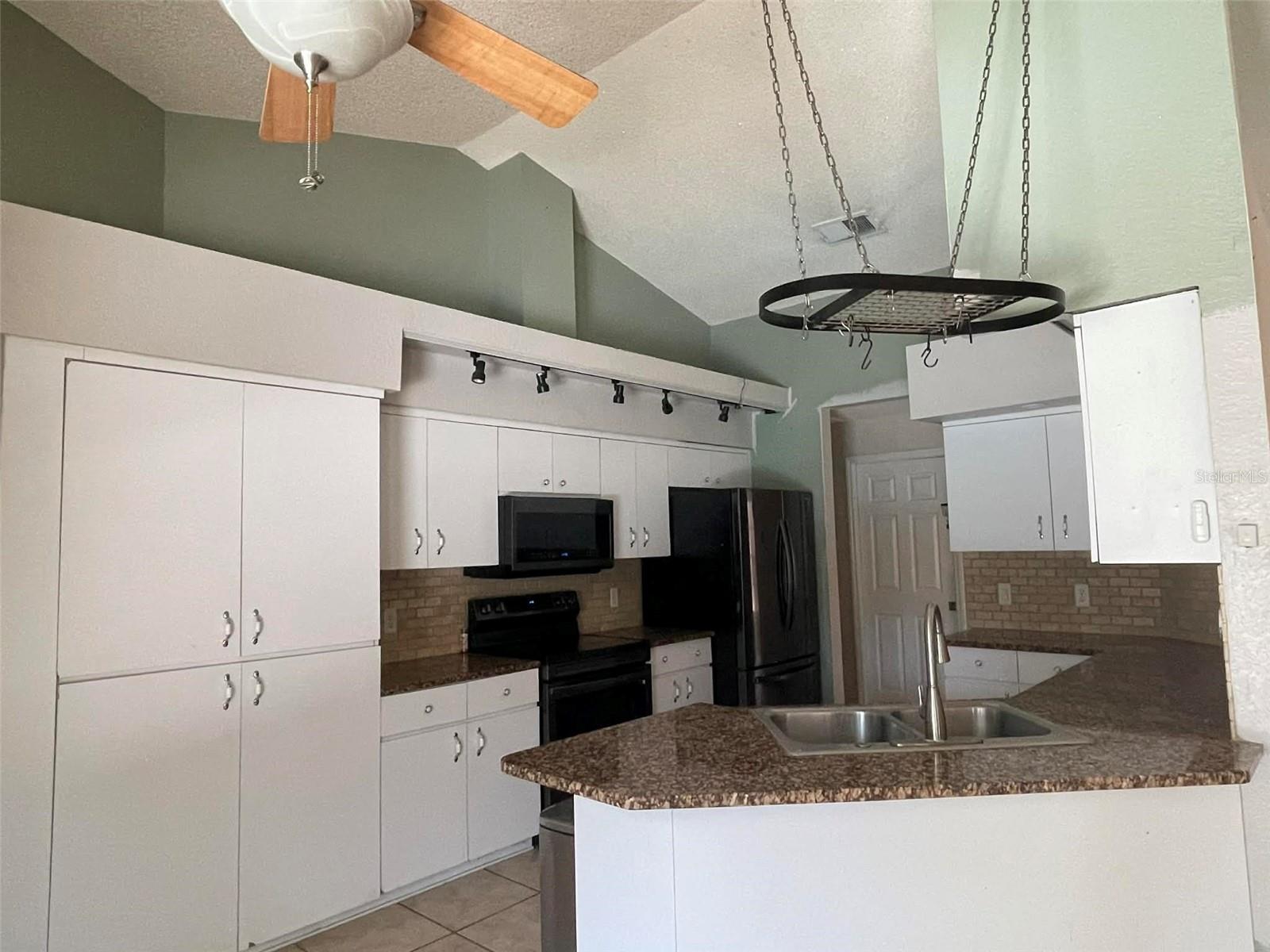 Image 8 of 32 For 11242 Mirage Avenue