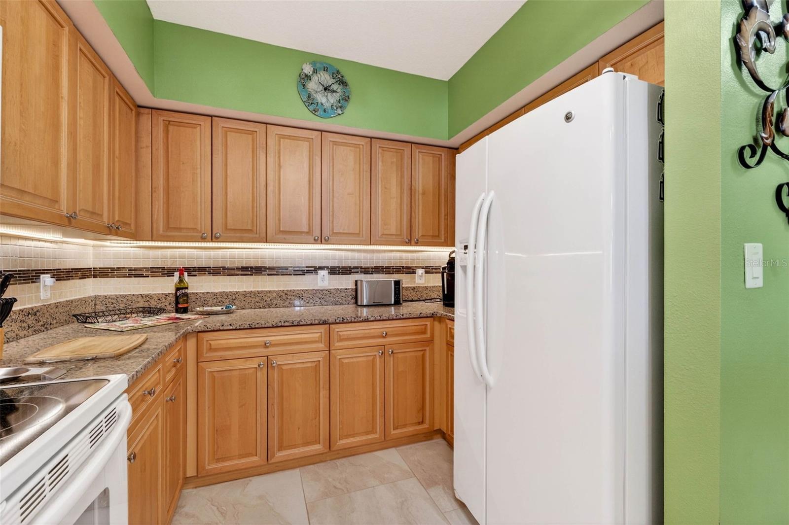 Image 13 of 53 For 4516 Seagull Drive 719